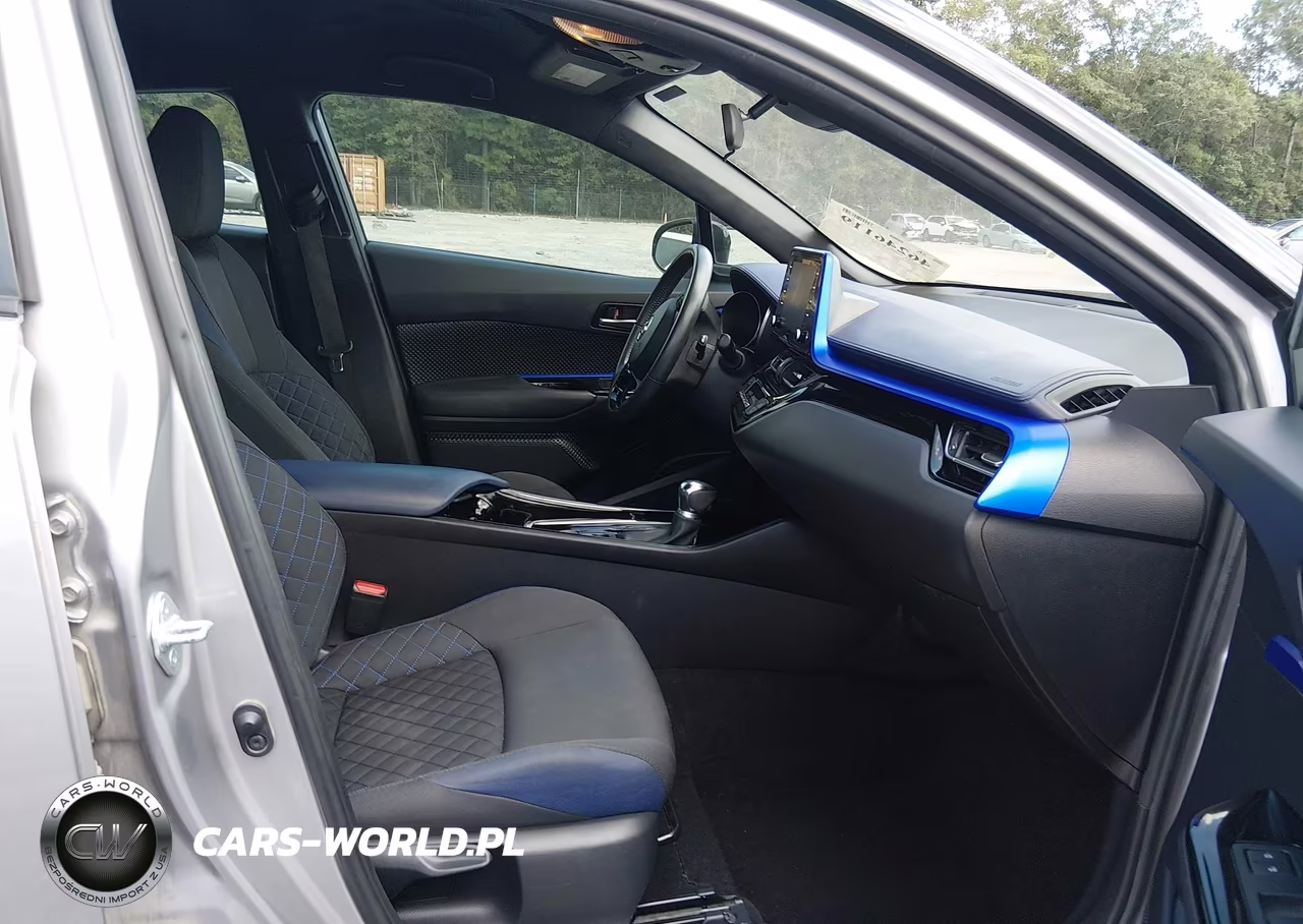 2020 Toyota C-Hr Xle VIN:NMTKHMBX8LR105078 - 5