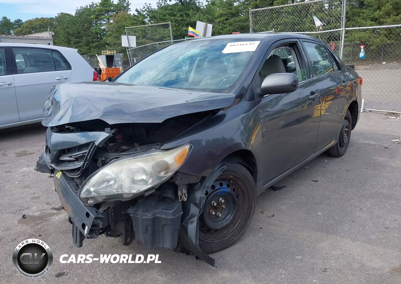 2013 Toyota Corolla Le VIN:2T1BU4EE3DC033868 - 2