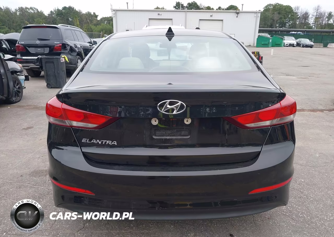 2018 Hyundai Elantra Sel VIN:5NPD84LF3JH242481 - 17