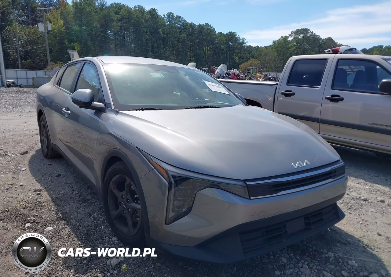 2025 Kia K4 Lxs