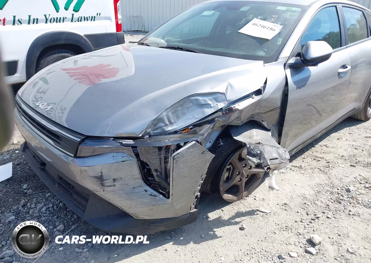 2025 Kia K4 Lxs VIN:3KPFT4DE1SE046431 - 6