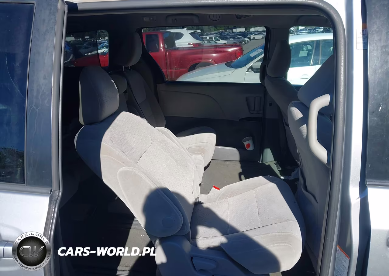 2015 Toyota Sienna Le 8 Passenger VIN:5TDKK3DC5FS577301 - 7