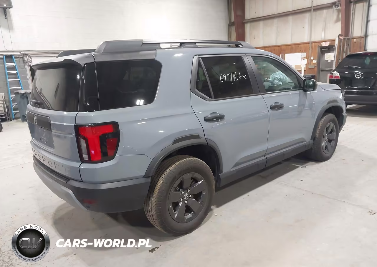 2026 Honda Passport Awd Rtl-Awd Rtl Blackout-Awd Rtl Towing VIN:5FNYF9H32TB011883 - 4
