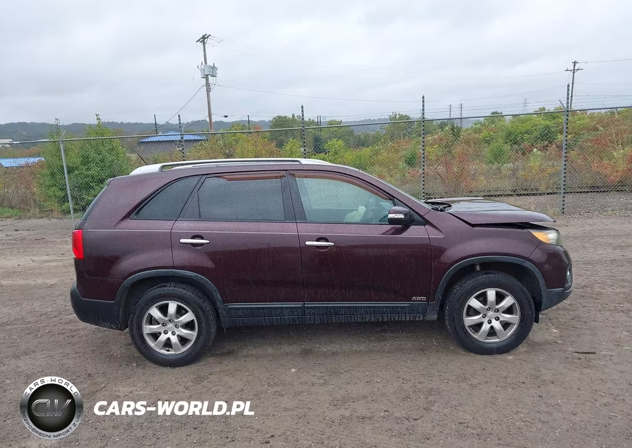 2011 Kia Sorento Lx VIN:5XYKTCA13BG122485 - 13