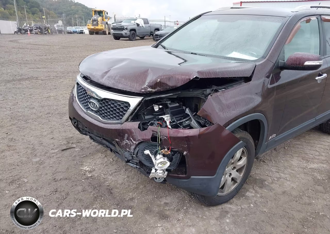 2011 Kia Sorento Lx VIN:5XYKTCA13BG122485 - 6
