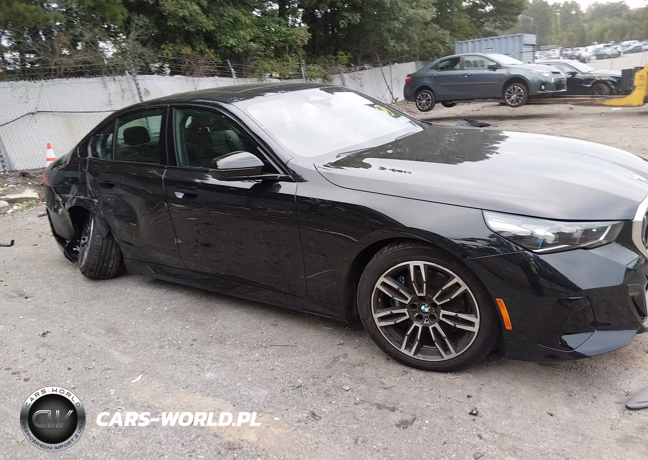 2027 BMW 530I xDrive Msport VIN:WBA53FJ05VCY16932 - 13