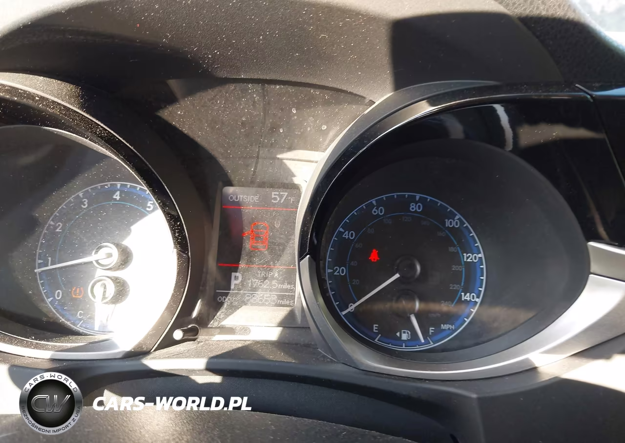 2016 Toyota Corolla S Plus VIN:2T1BURHE6GC666183 - 7
