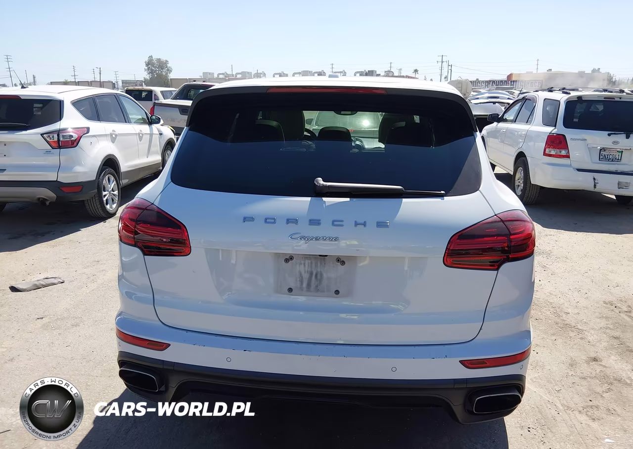 2016 Porsche Cayenne VIN:WP1AA2A23GKA10483 - 16