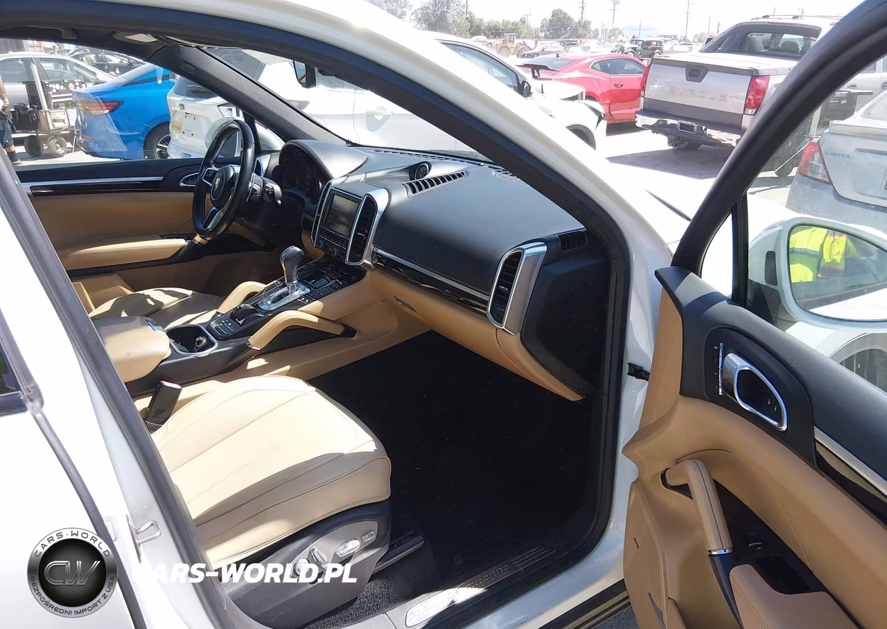 2016 Porsche Cayenne VIN:WP1AA2A23GKA10483 - 5