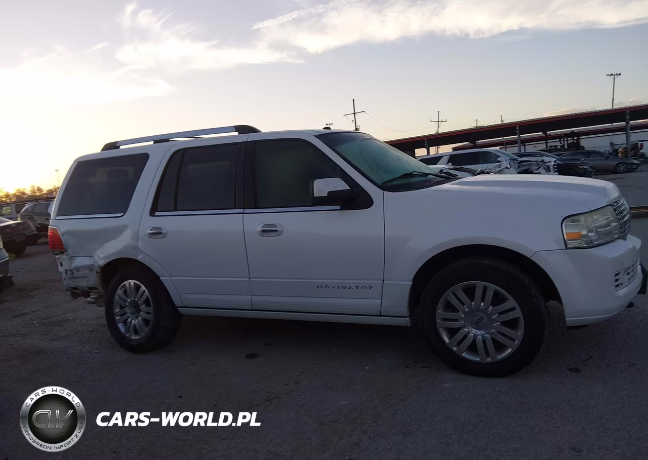 2013 Lincoln Navigator VIN:5LMJJ2H57DEL03128 - 13