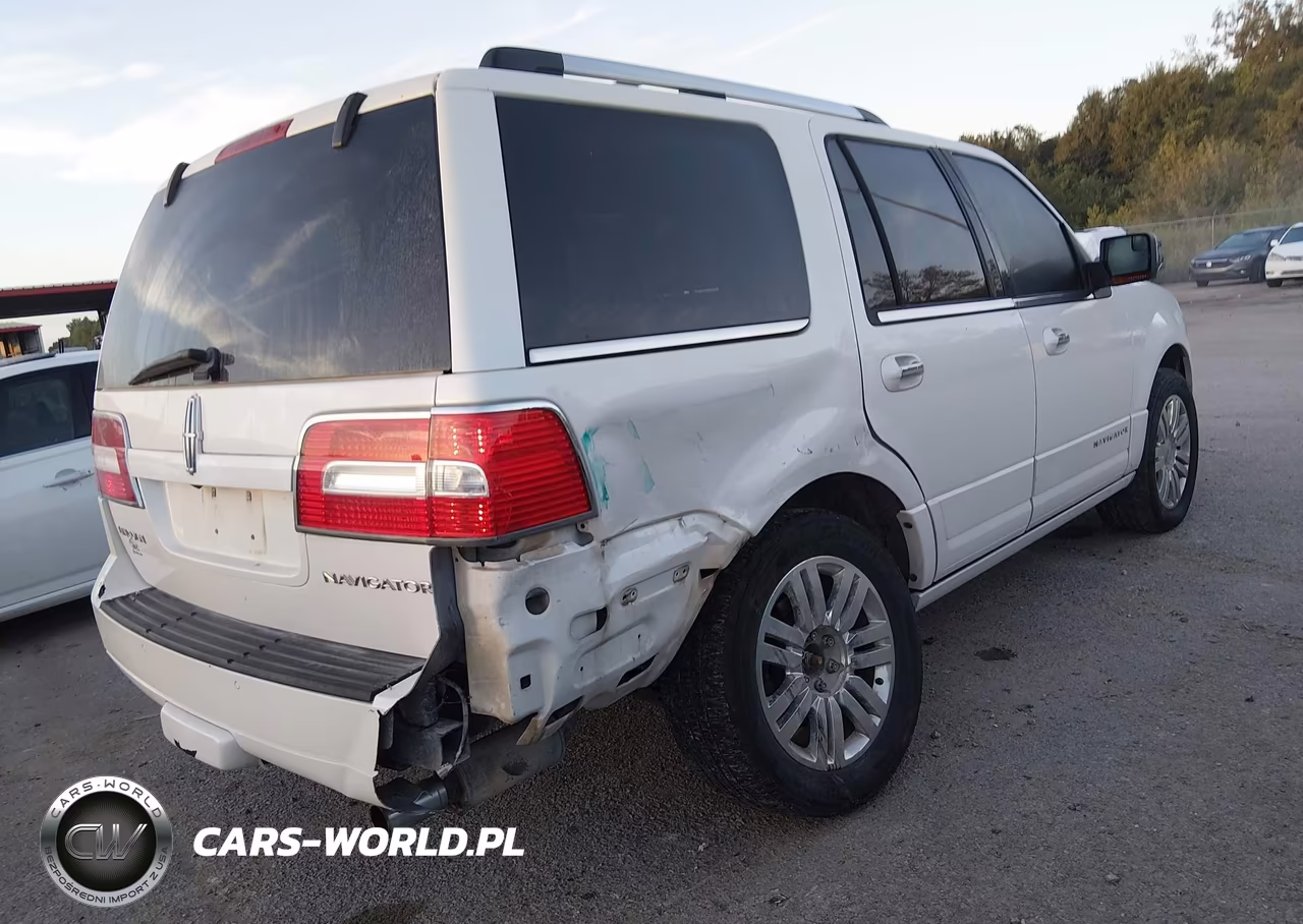 2013 Lincoln Navigator VIN:5LMJJ2H57DEL03128 - 4