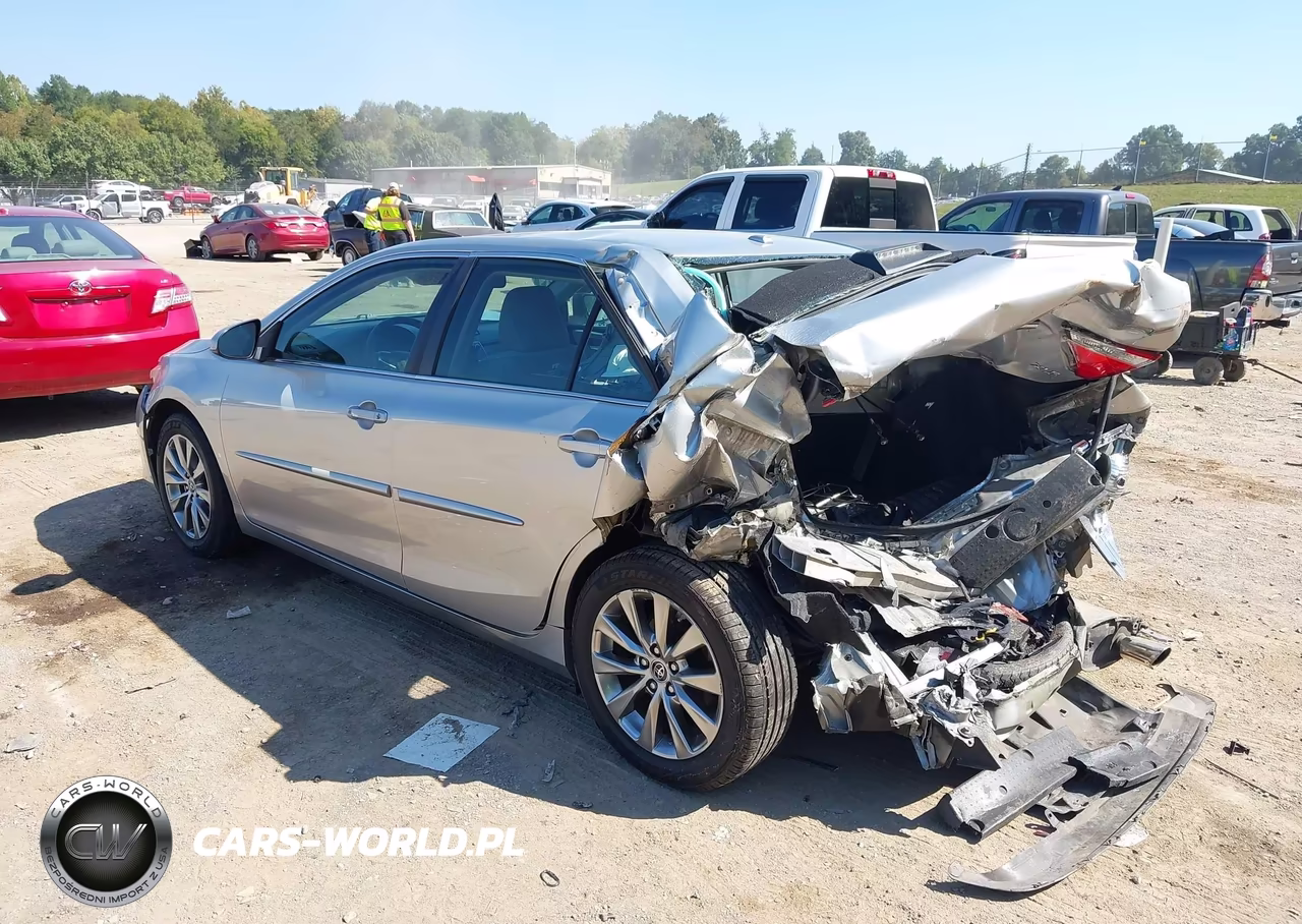 2016 Toyota Camry Xle VIN:4T1BF1FK5GU532011 - 3