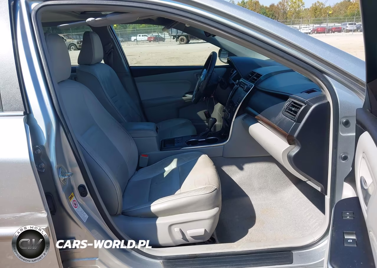 2016 Toyota Camry Xle VIN:4T1BF1FK5GU532011 - 5