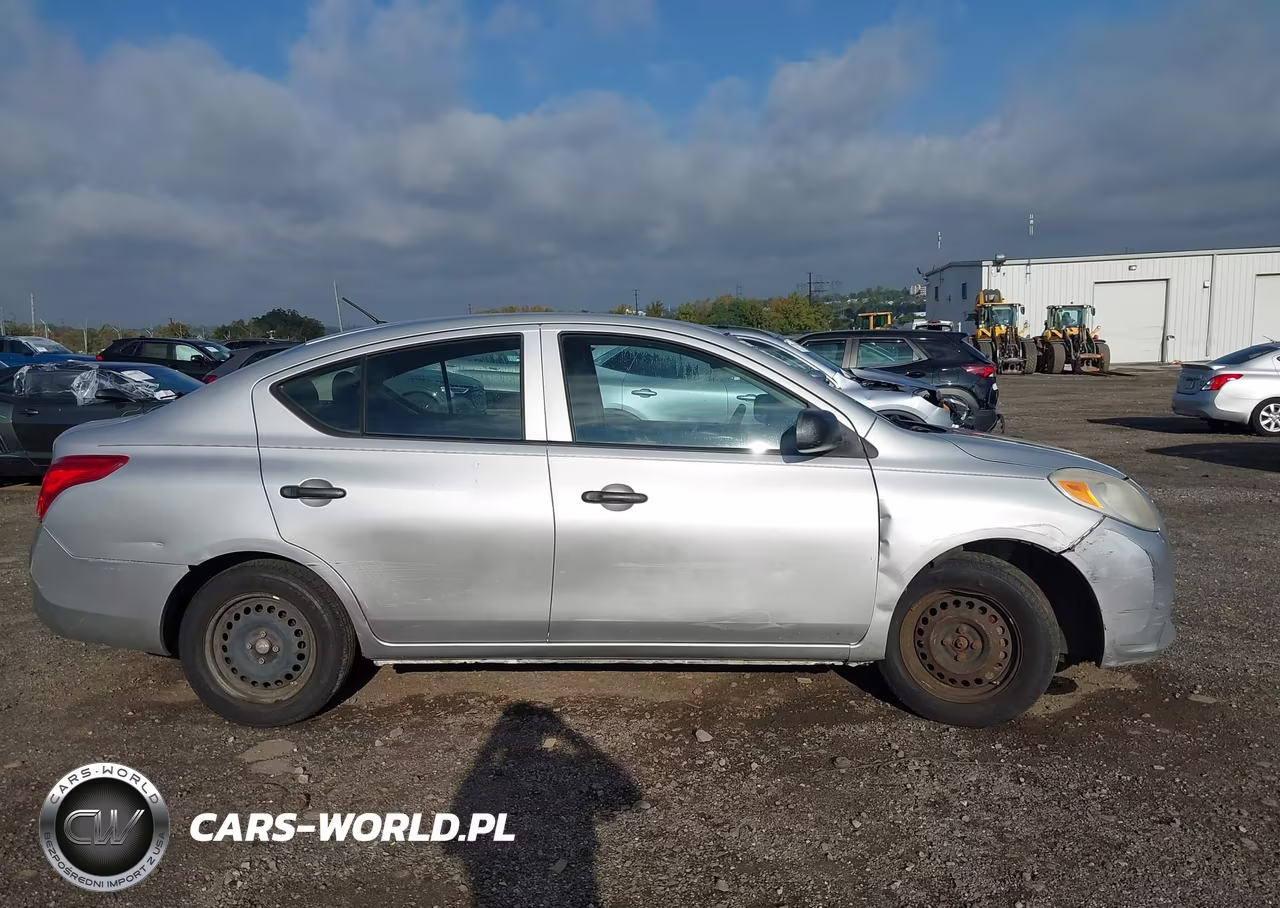2012 Nissan Versa 1.6 S VIN:3N1CN7AP9CL824253 - 6