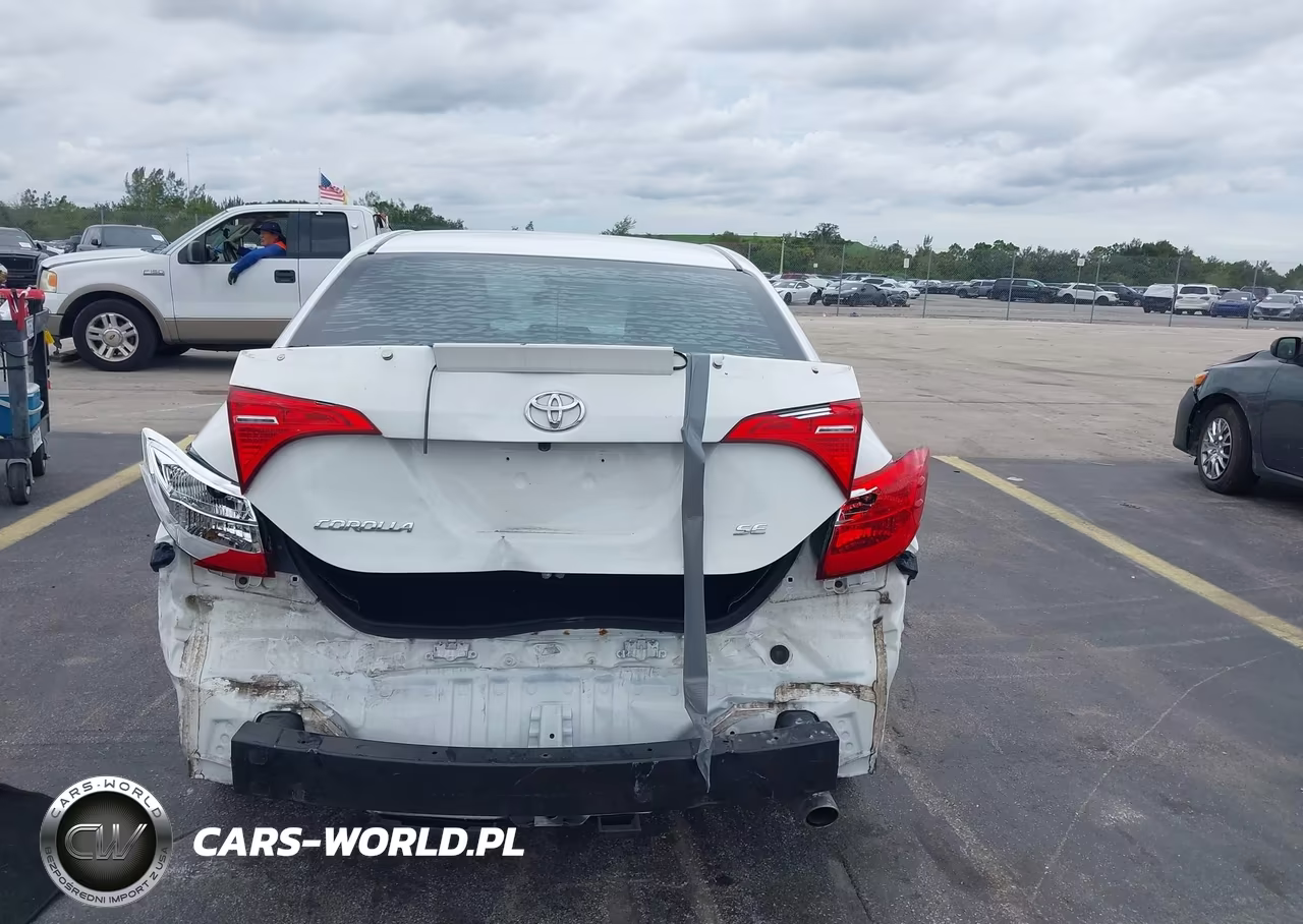 2019 Toyota Corolla Se VIN:5YFBURHE0KP889439 - 17