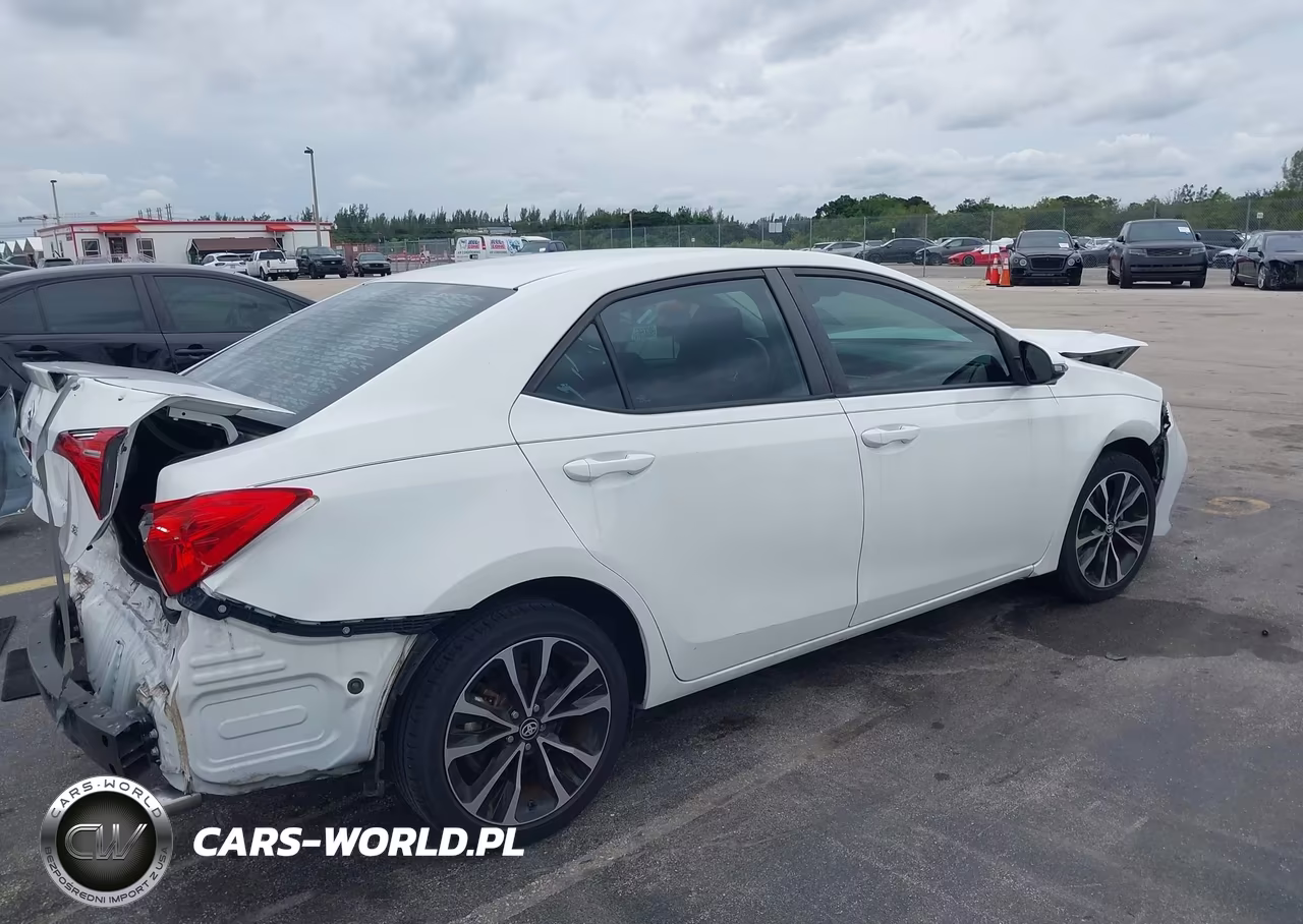 2019 Toyota Corolla Se VIN:5YFBURHE0KP889439 - 4