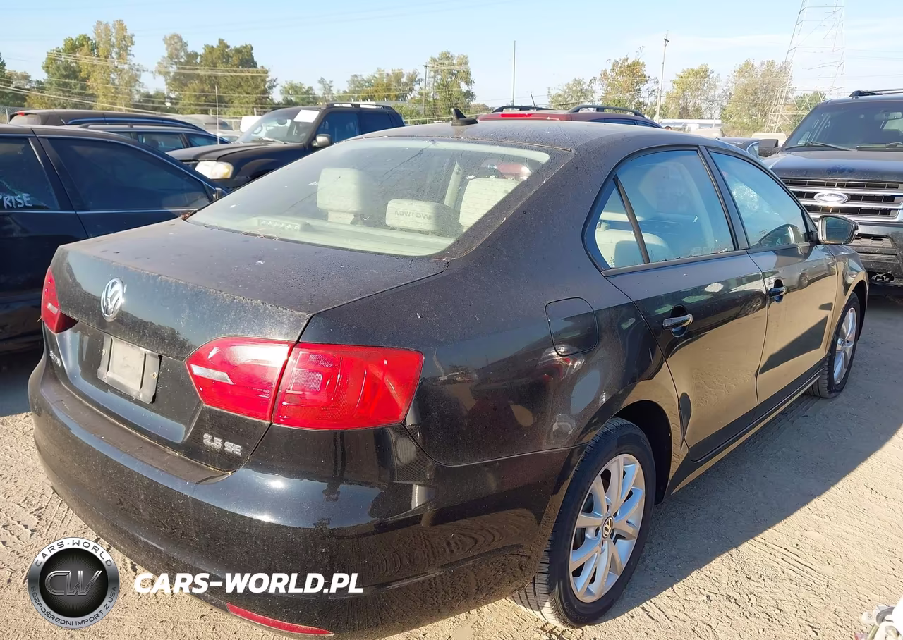 2011 Volkswagen Jetta 2.5L Se VIN:3VWBZ7AJXBM383618 - 4