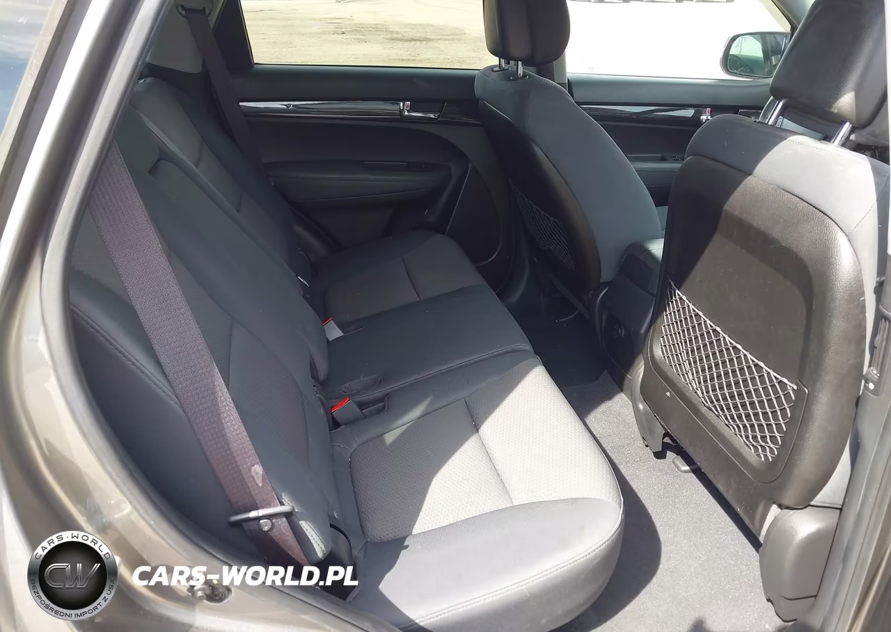 2013 Kia Sorento Lx VIN:5XYKT3A63DG349786 - 8