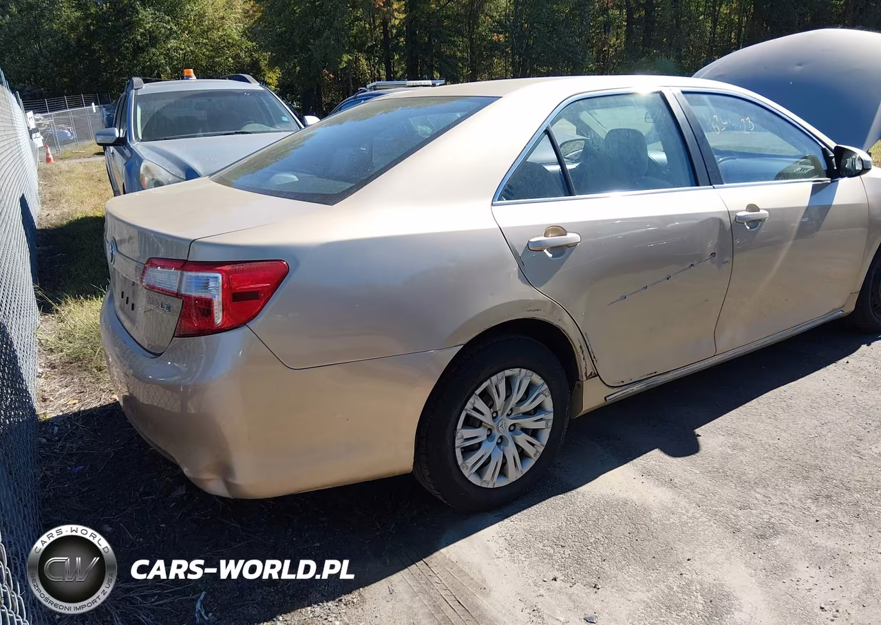 2012 Toyota Camry Le VIN:4T1BF1FK5CU530883 - 4