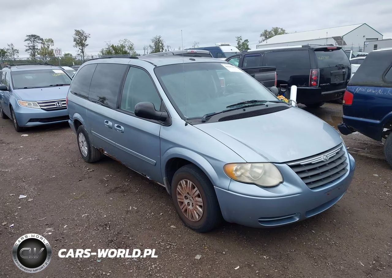 2006 Chrysler Town & Country Lx