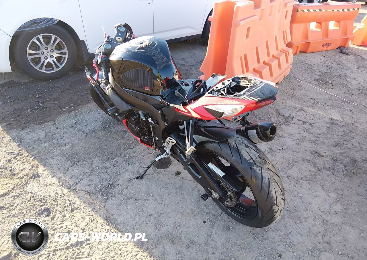 2014 Suzuki Gsx-R600 VIN:JS1GN7FA3E2101161 - 3