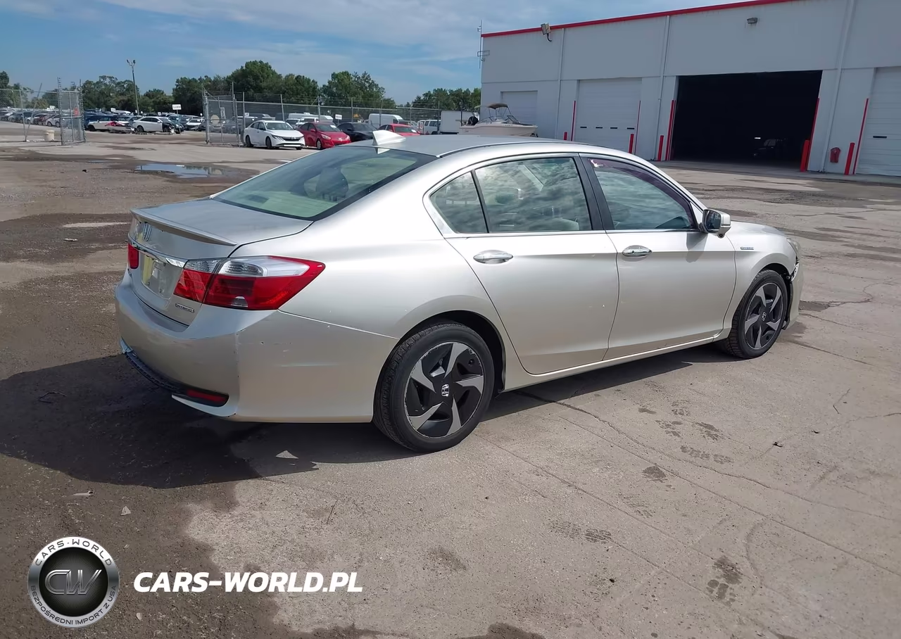 2014 Honda Accord Plug-In Hybrid VIN:JHMCR5F75EC000536 - 4