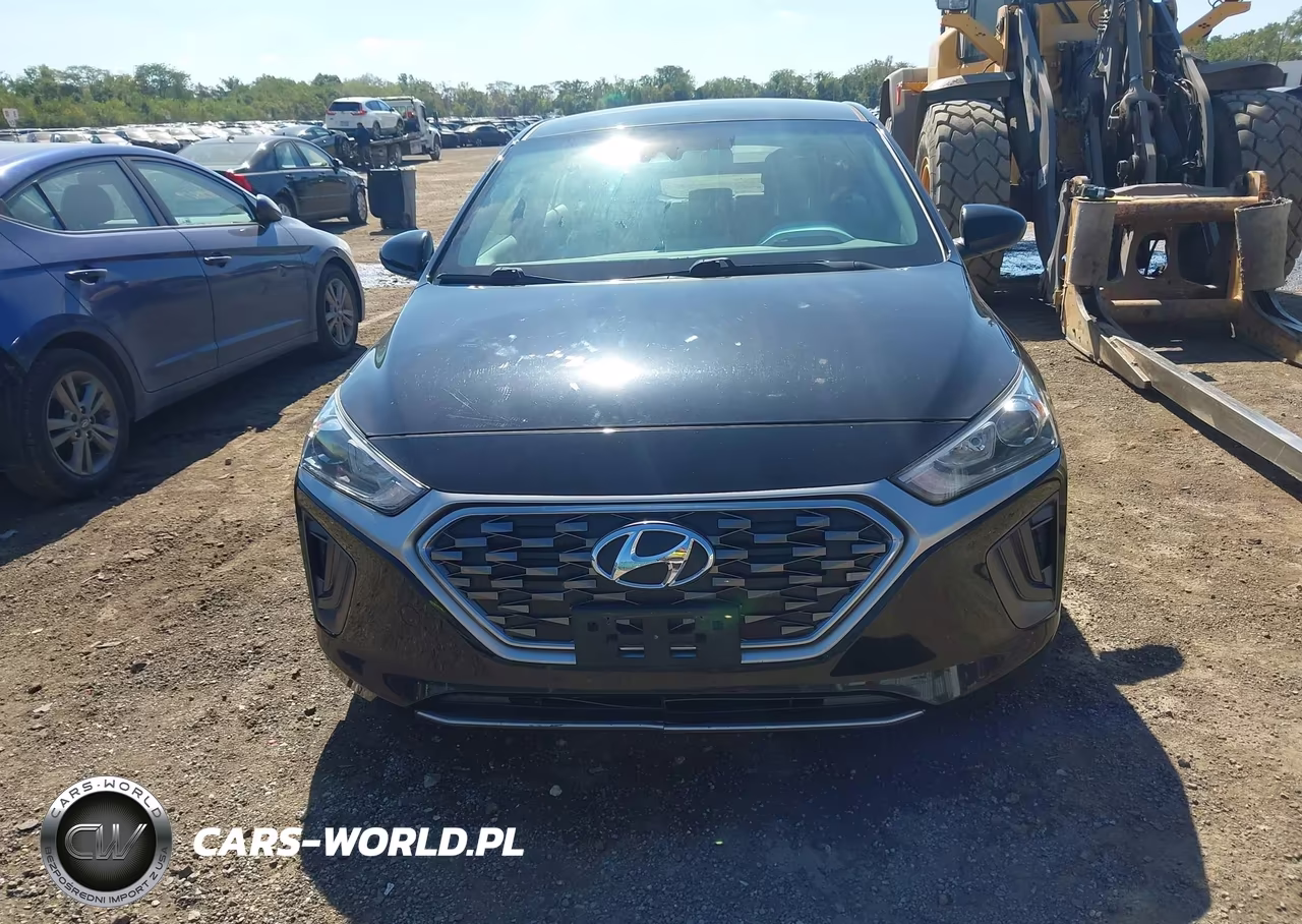 2020 Hyundai Ioniq Hybrid Blue VIN:KMHC65LCXLU220057 - 12