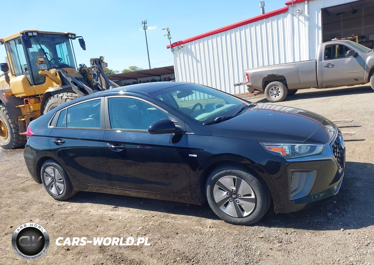 2020 Hyundai Ioniq Hybrid Blue VIN:KMHC65LCXLU220057 - 13