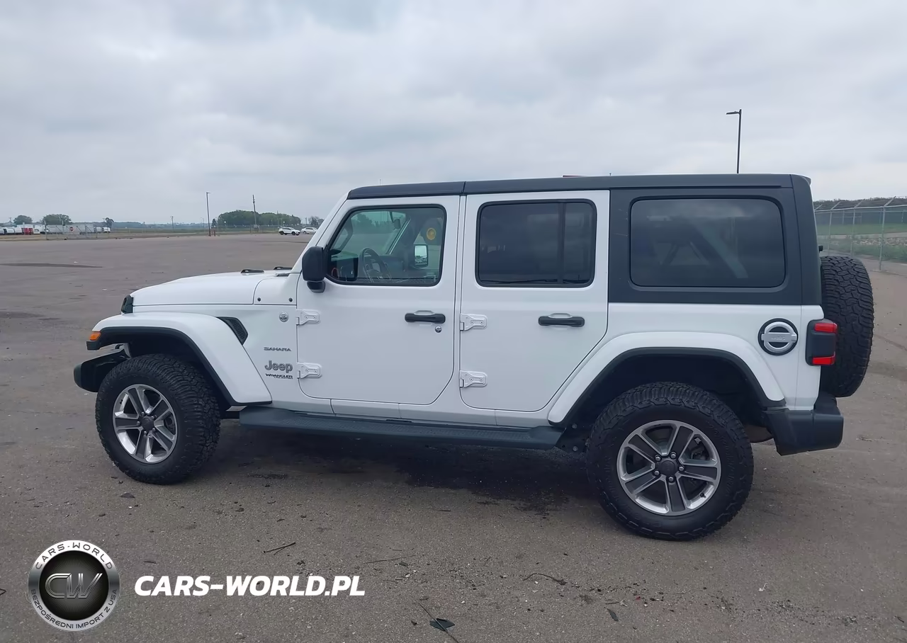 2018 Jeep Wrangler Unlimited Sahara 4X4 VIN:1C4HJXEG9JW114978 - 15