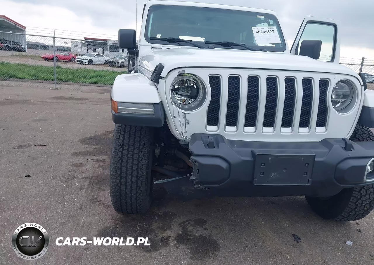 2018 Jeep Wrangler Unlimited Sahara 4X4 VIN:1C4HJXEG9JW114978 - 6