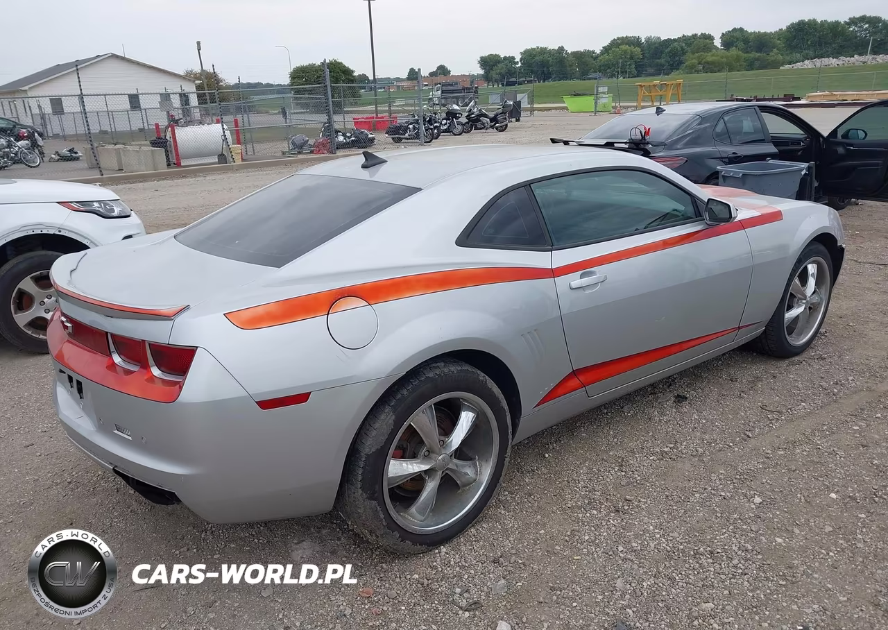 2010 Chevrolet Camaro 2Lt VIN:2G1FG1EV7A9170761 - 4