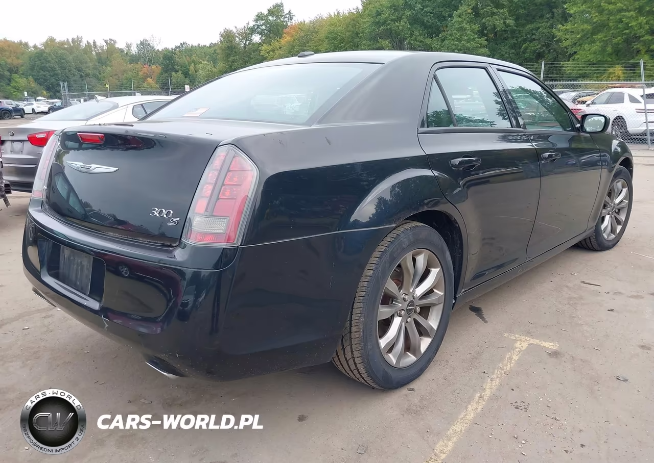 2014 Chrysler 300 300S VIN:2C3CCAGG7EH297773 - 4