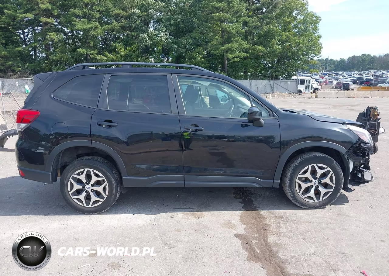 2019 Subaru Forester Premium VIN:JF2SKAECXKH512883 - 14