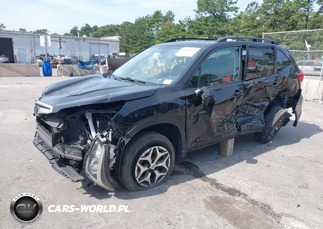 2019 Subaru Forester Premium VIN:JF2SKAECXKH512883 - 6
