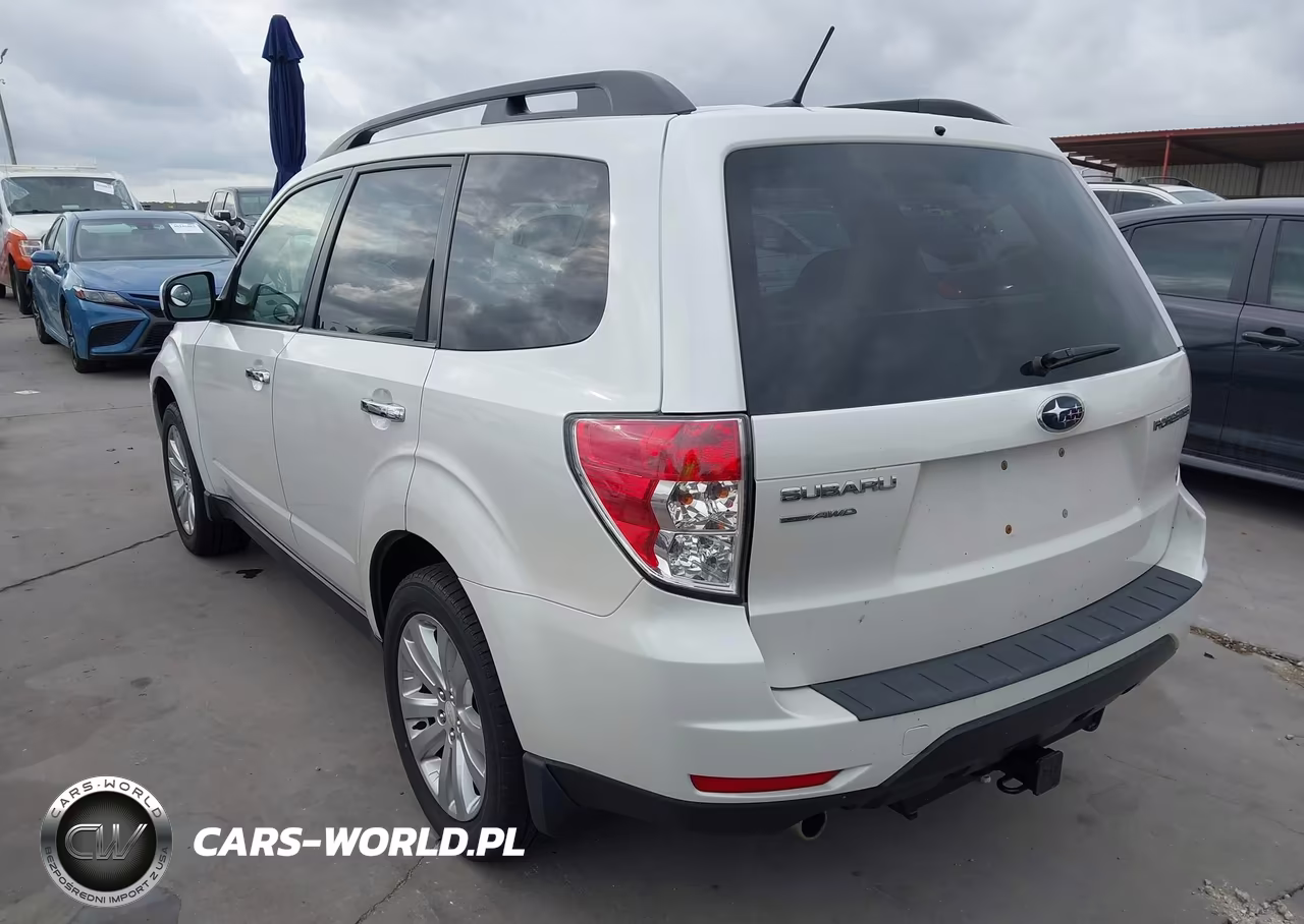 2012 Subaru Forester 2.5X Premium VIN:JF2SHBDC7CH457820 - 3