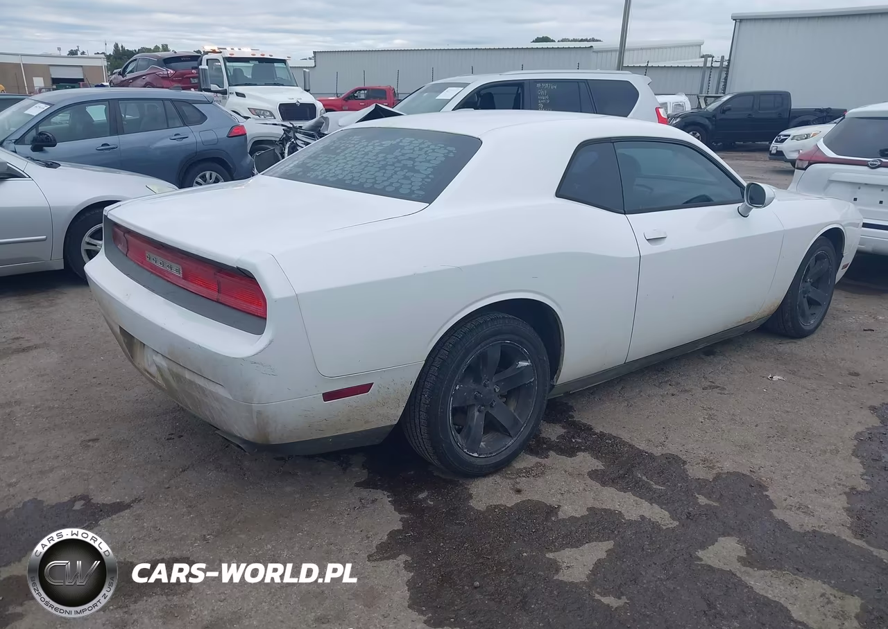 2013 Dodge Challenger Sxt VIN:2C3CDYAG9DH607337 - 4