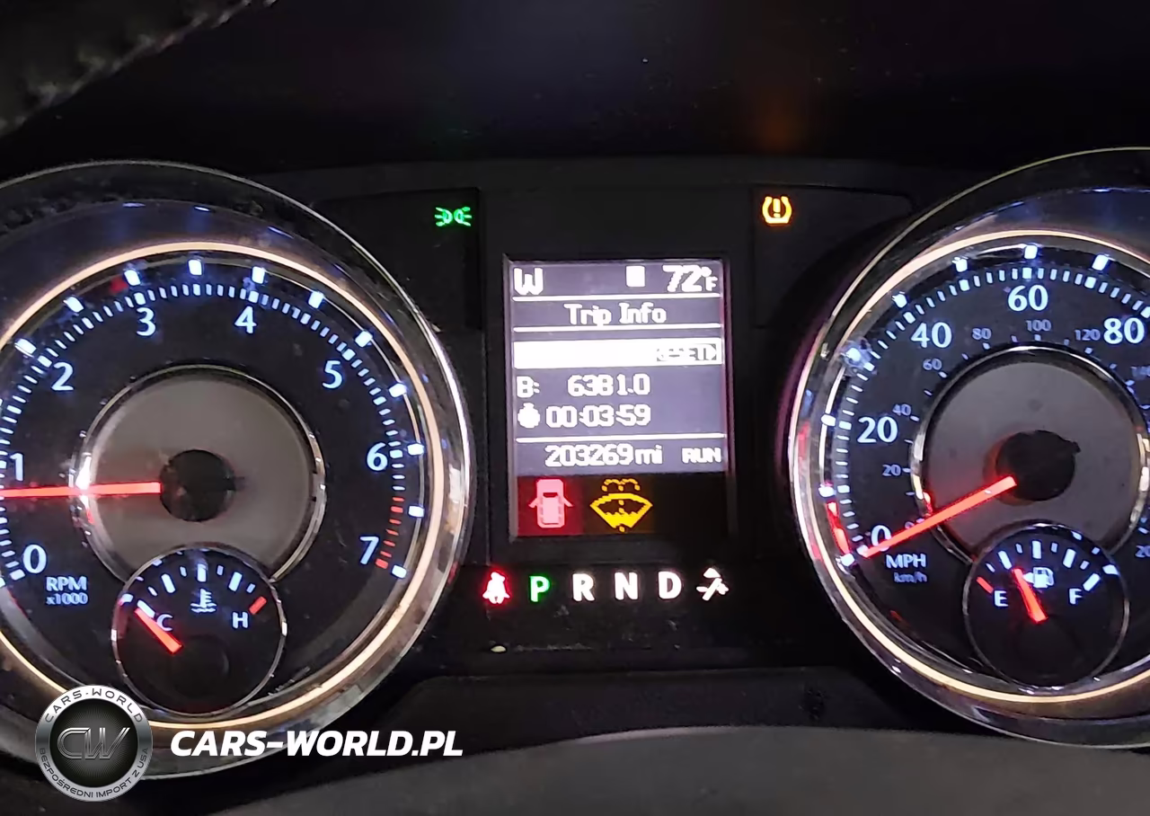 2013 Chrysler Town & Country Touring VIN:2C4RC1BG9DR743444 - 7