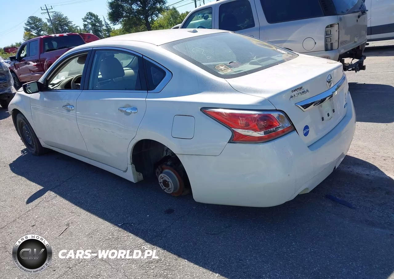 2014 Nissan Altima 2.5 S VIN:1N4AL3AP7EC177360 - 3