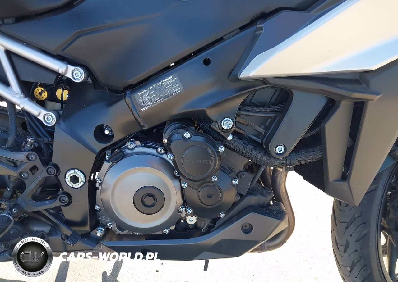 2024 Suzuki Gsx1000 Gx VIN:JS1EK14D6R7100296 - 8