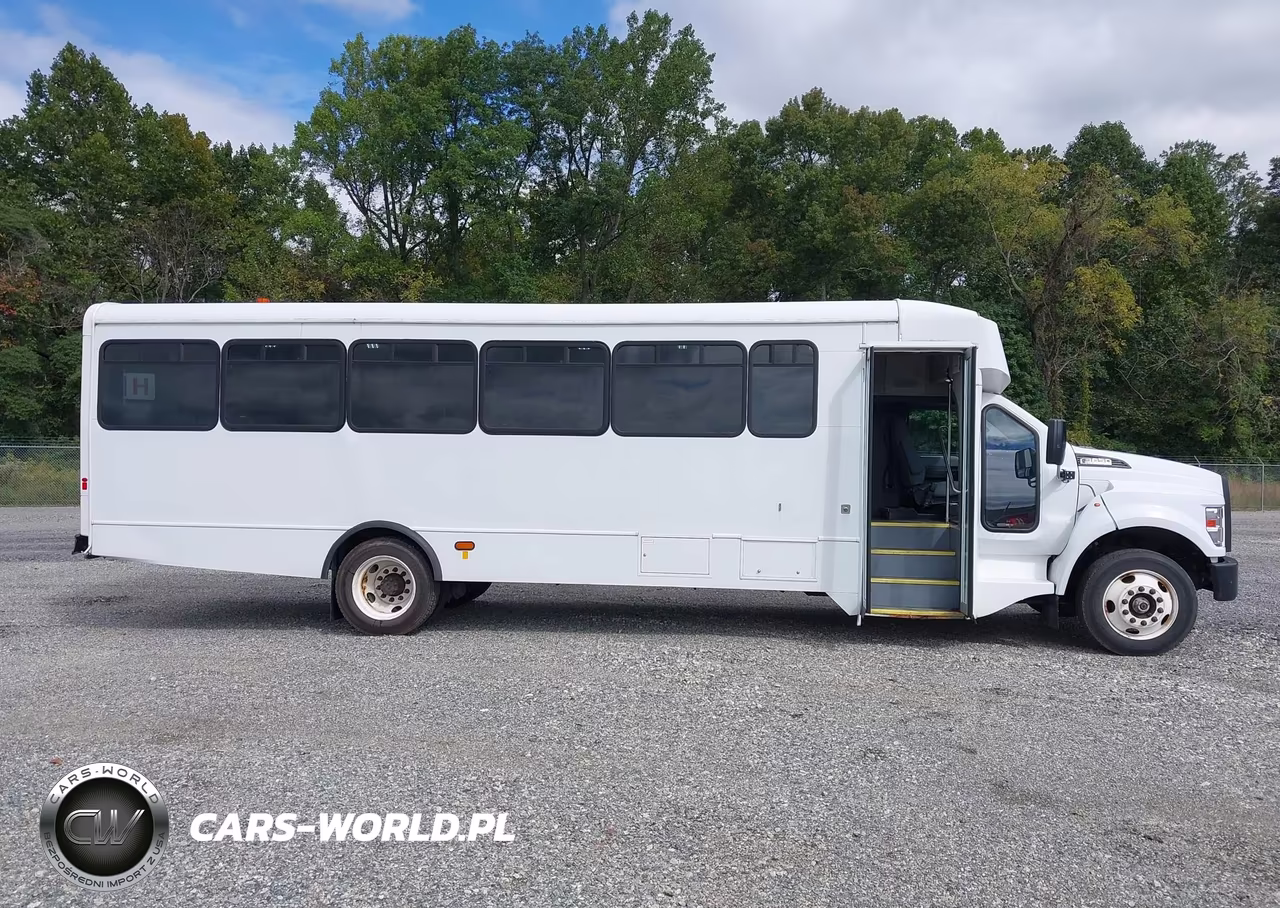 2017 Ford F-650 Diesel VIN:1FDXF6DC4HDB10330 - 18
