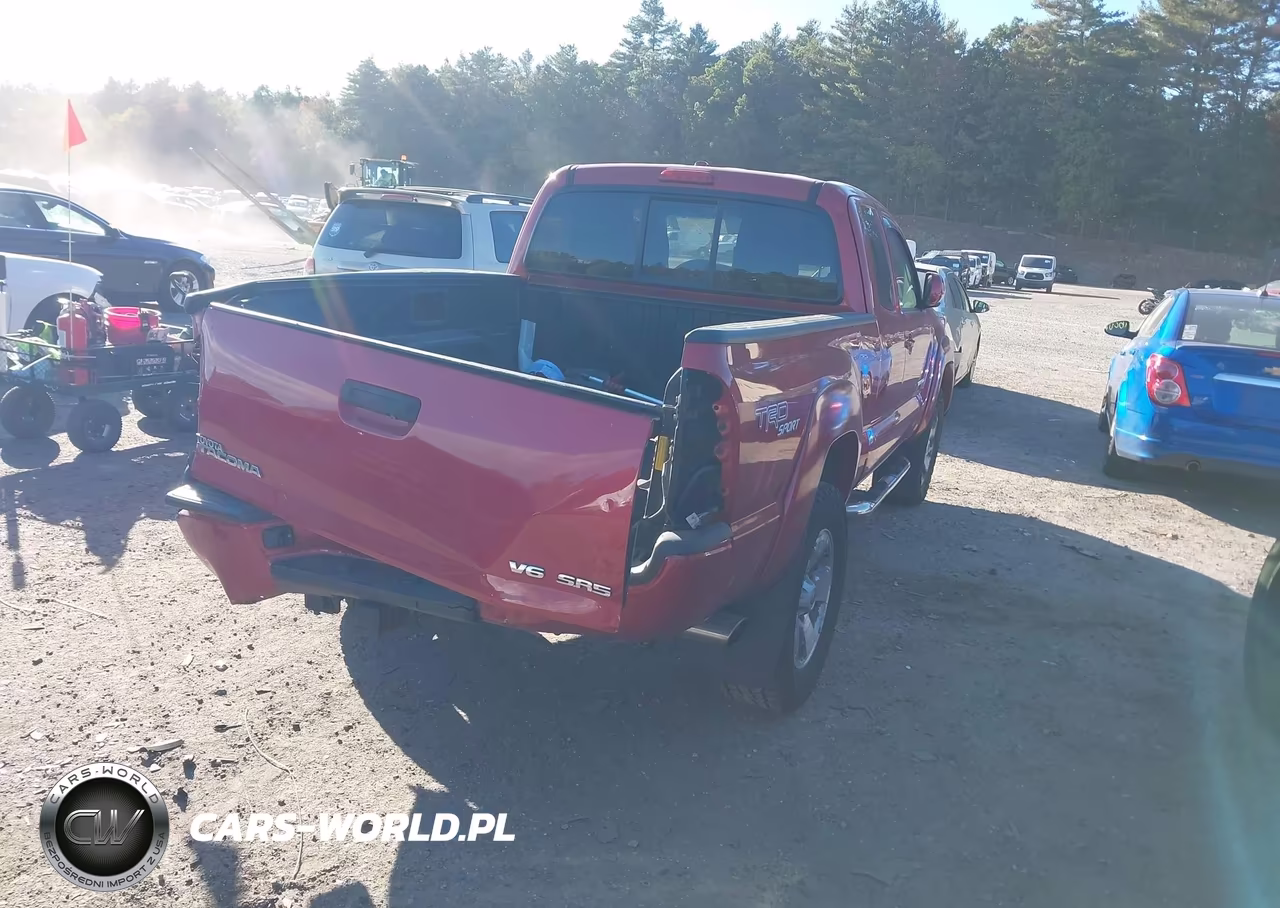 2010 Toyota Tacoma Base V6 VIN:5TEUU4EN3AZ684237 - 4