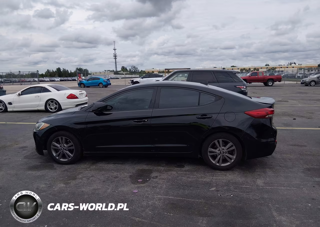 2018 Hyundai Elantra Sel VIN:5NPD84LF5JH272016 - 15