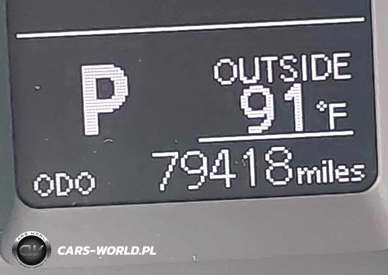 2017 Toyota Corolla Le VIN:5YFBURHE1HP653276 - 16