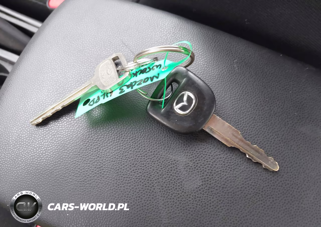 2007 Mazda Mazda3 S Touring VIN:JM1BK324X71736419 - 11