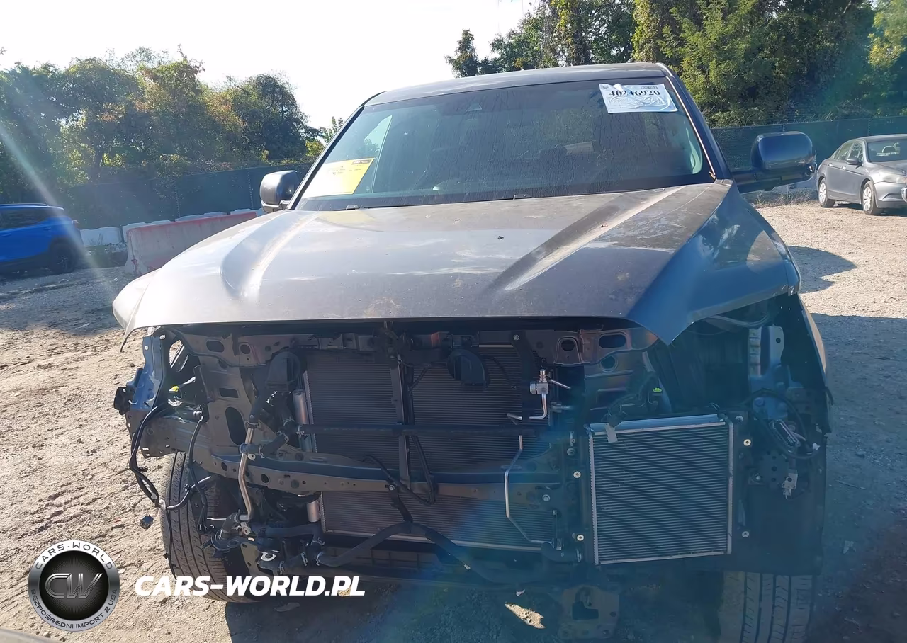 2024 Toyota Tundra Limited VIN:5TFJA5DB6RX139838 - 13