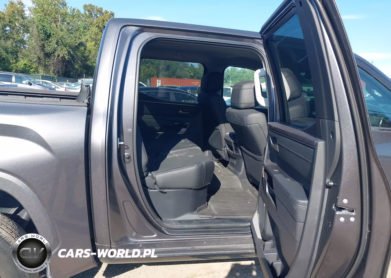 2024 Toyota Tundra Limited VIN:5TFJA5DB6RX139838 - 8