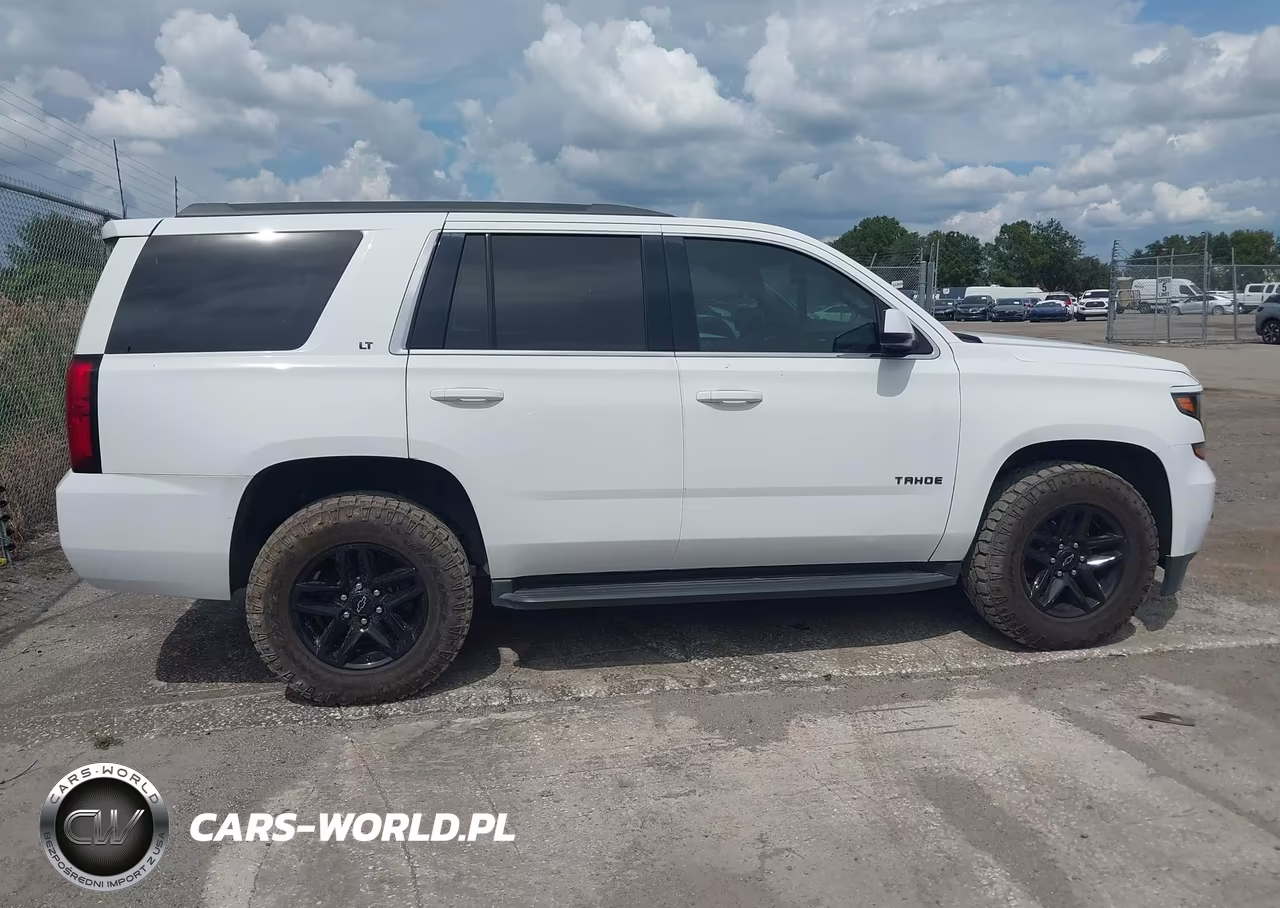 2018 Chevrolet Tahoe Lt VIN:1GNSKBKC0JR372416 - 13