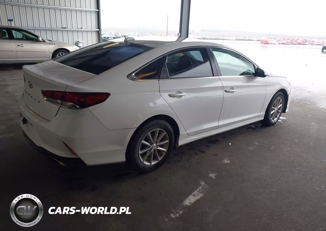 2018 Hyundai Sonata Se VIN:5NPE24AF7JH668733 - 4