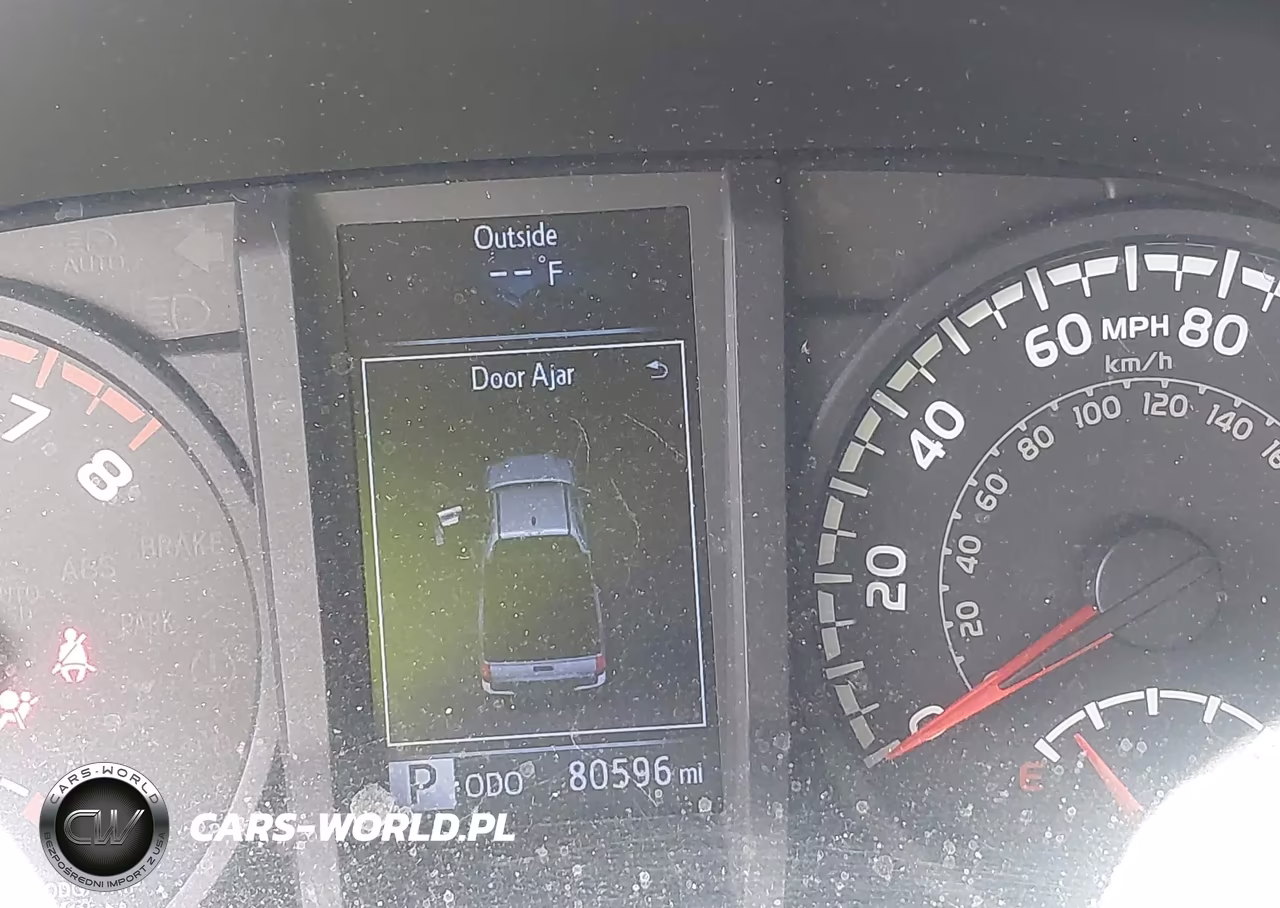 2019 Toyota Tacoma Sr VIN:5TFSX5EN9KX070869 - 15