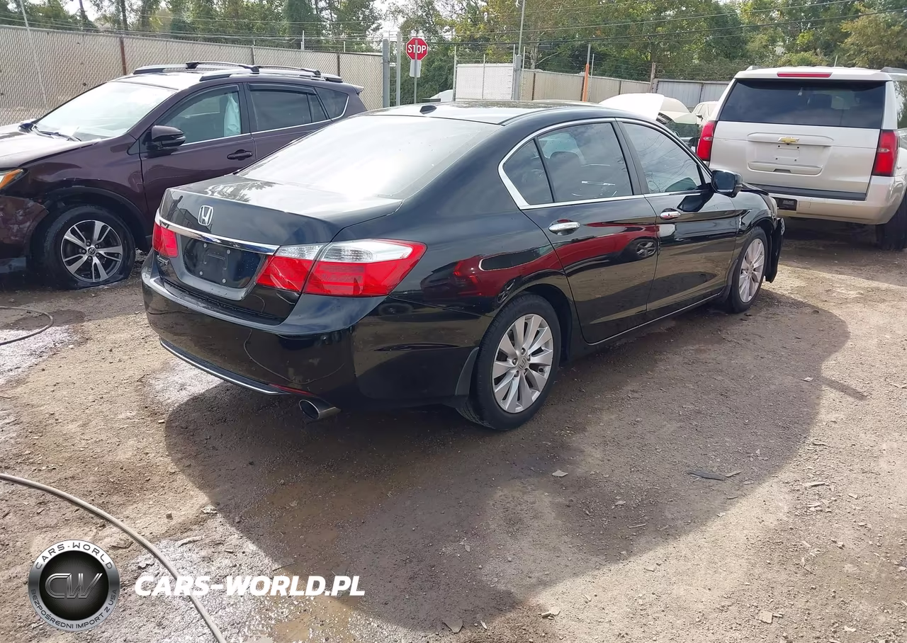 2013 Honda Accord Sdn Ex-L VIN:1HGCR2F81DA100623 - 4